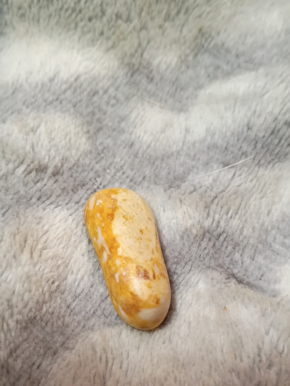 Polished Yellow-White Stone